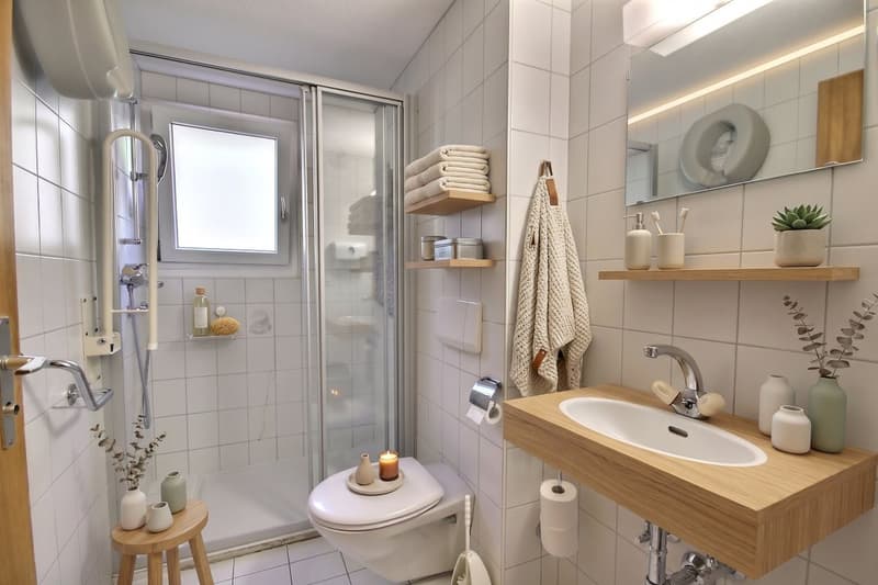 Grande propriété à vendre comprenant 2 chalets ! (4)