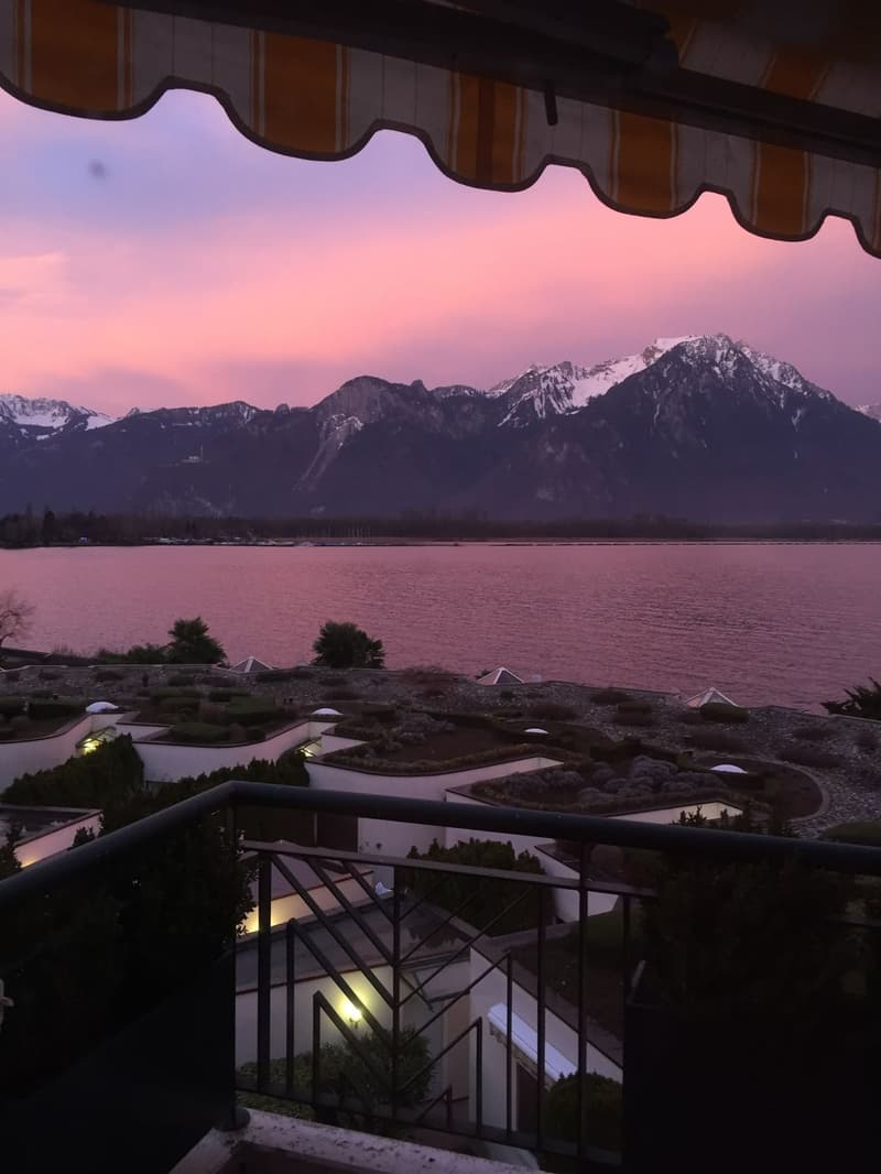 JOLI APPARTEMENT DE 4,5 PIECES AU BORD DU LAC AVEC TRES BELLE VUE PANORAMIQUE (10)