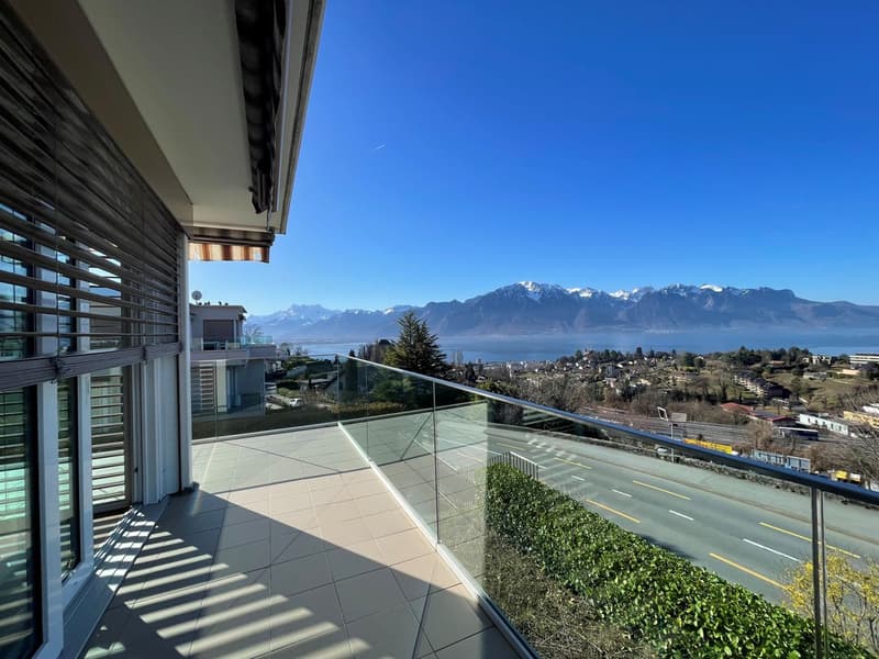 SPACIEUX APPARTEMENT DE 5,5 PIECES AVEC VUE GRANDIOSE SUR LE LAC ET LES MONTAGNES (6)