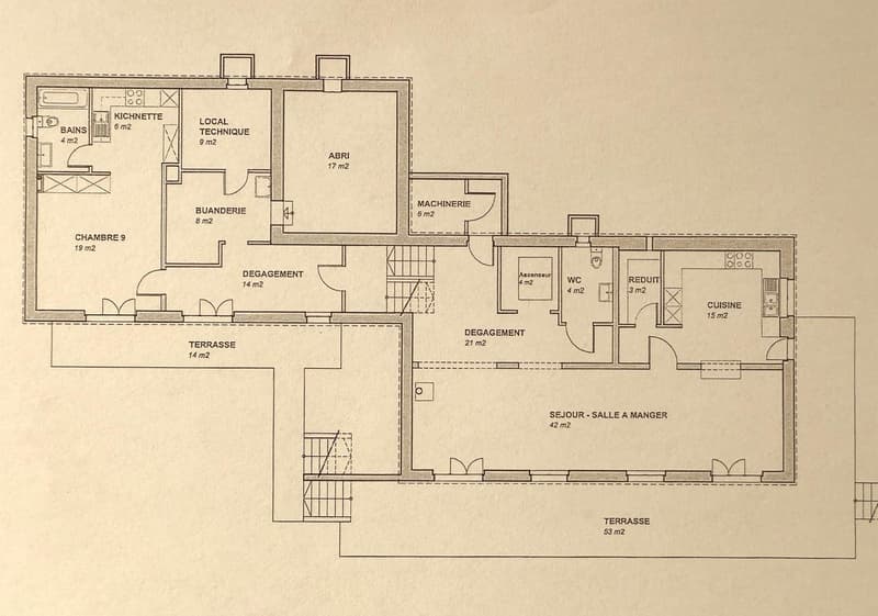 Plan rez-jardin (chalet à gauche)