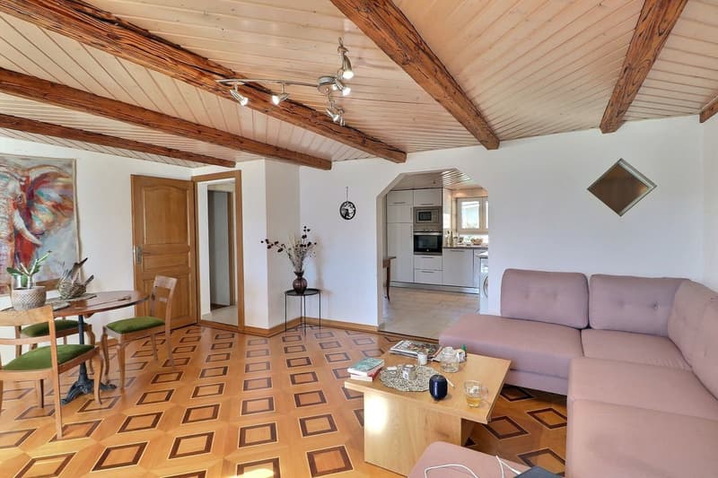 IMMEUBLE DE 4 APPARTEMENTS A RENOVER AVEC VUE PANORAMIQUE EXCEPTIONNELLE SUR LE LAC LEMAN ET LES ALPES (7)