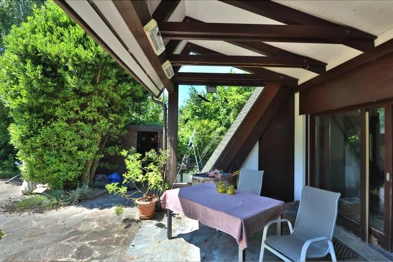 House of 250 m2 net useful space surrounded by greenery (9)