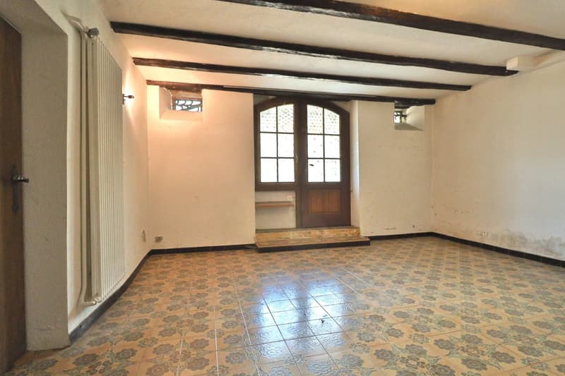 RARE - House to renovate (4)