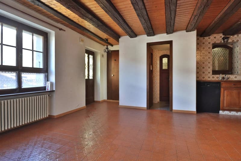 RARE - House to renovate (3)