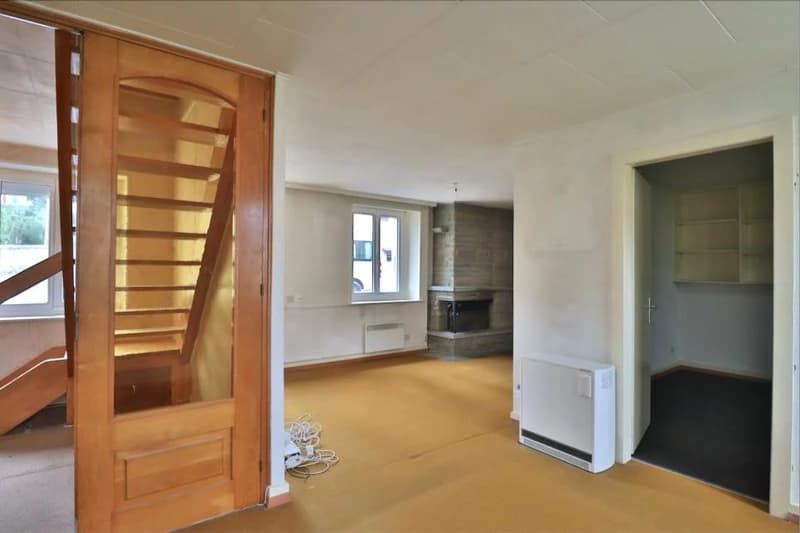 Maison charmante au centre à rénover (9)