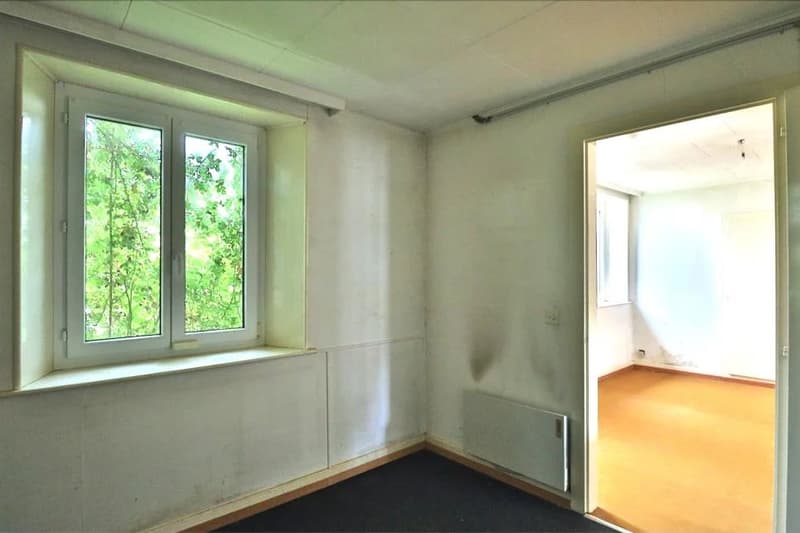 Maison charmante au centre à rénover (12)