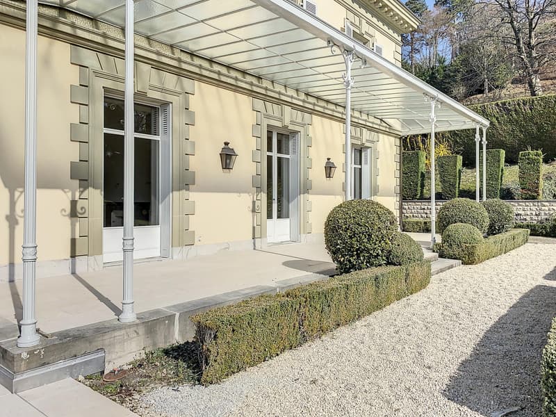 Exceptional and prestigious property (fully renovated) (11)