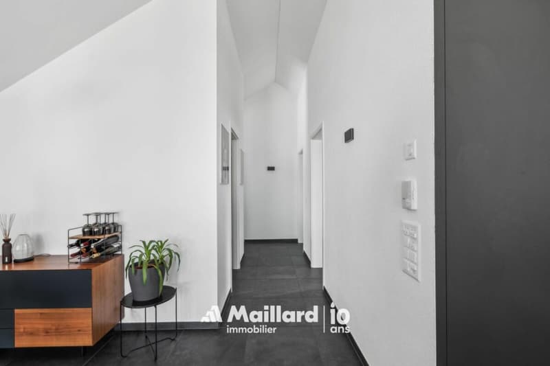 Dachgeschoss von 97m2 mit Balkon und Garten in Sugiez (8)
