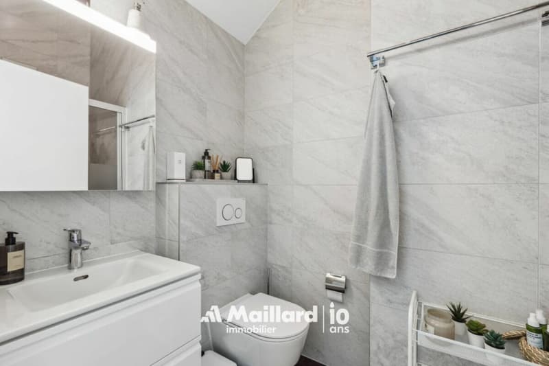 Dachgeschoss von 97m2 mit Balkon und Garten in Sugiez (9)