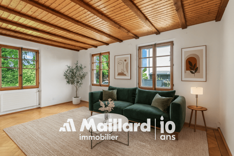 Charming renovated farmhouse with potential - quiet neighborhood close to the center (3)