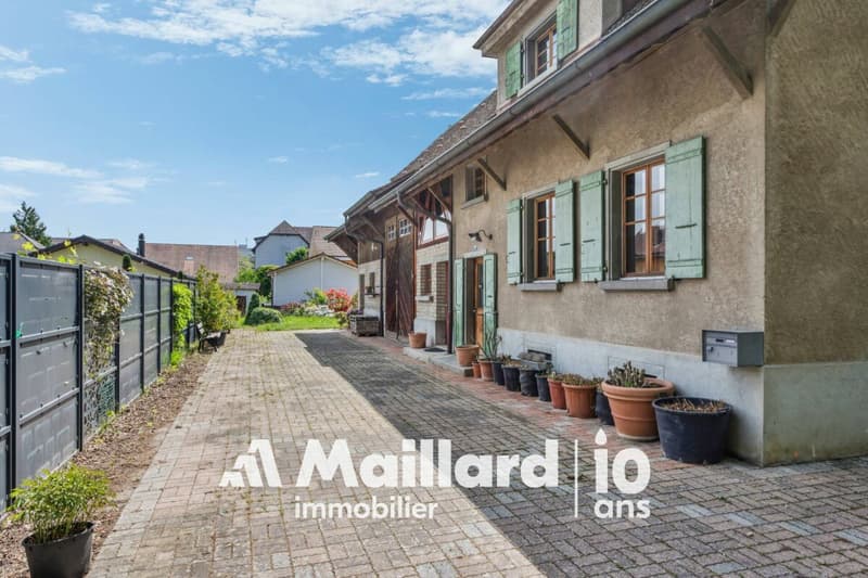 Charming renovated farmhouse with potential - quiet neighborhood close to the center (12)