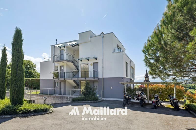 Apartment with 3.5 rooms and a magnificent view of the lake (13)