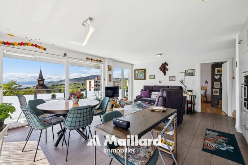Apartment with 3.5 rooms and a magnificent view of the lake (3)