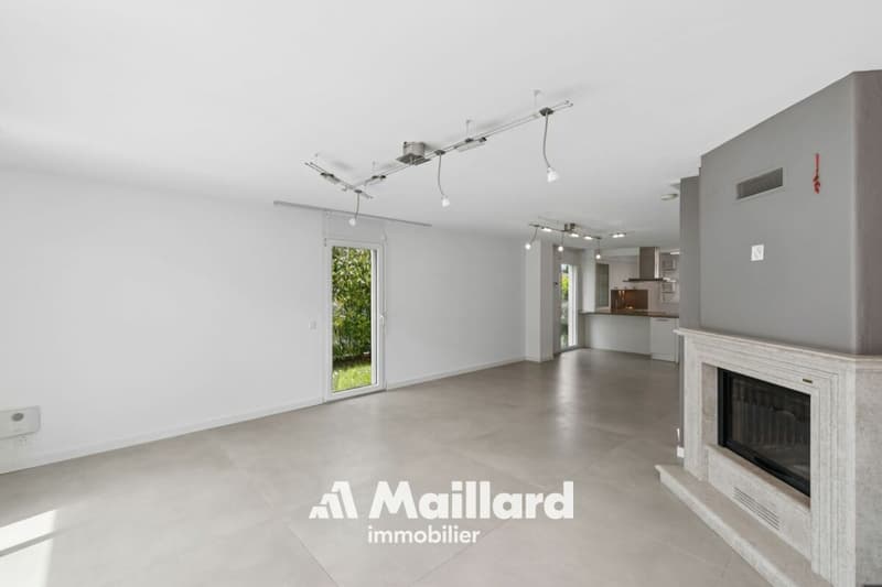 Charming house ideally located in a calm and peaceful environment (4)
