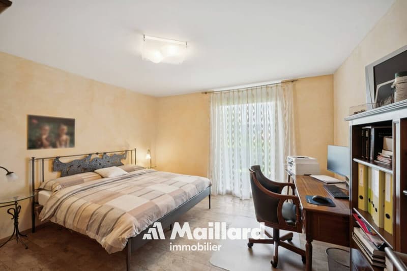 Cudrefin - Exclusive property with pool and panoramic view of the lake (13)