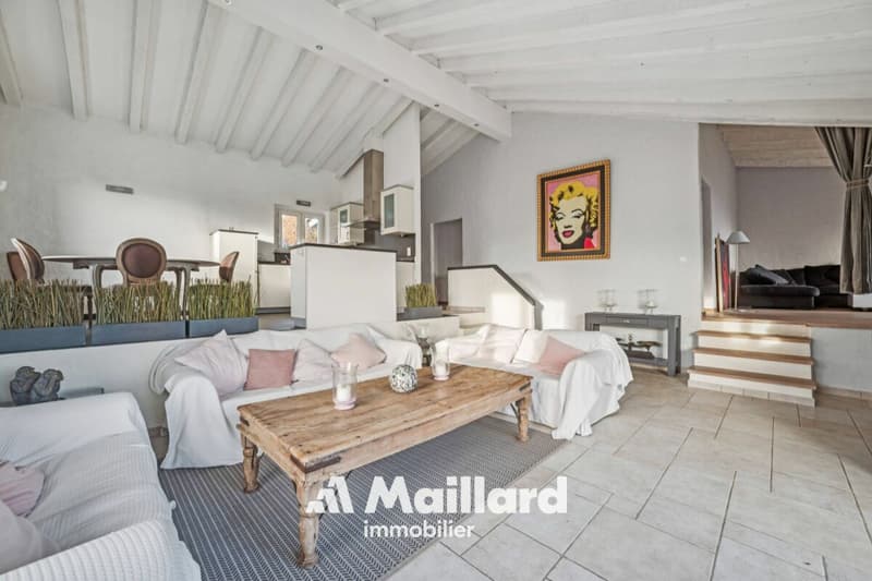 Exceptional villa with panoramic views of Mont Blanc, Lake Geneva and the Alps (13)