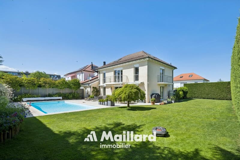 Magnificent contemporary villa in Founex (1)