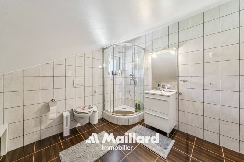 Maison de 2 appartements et un atelier (16)
