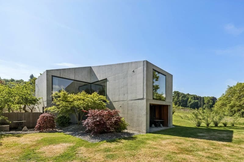 Villa di architettura contemporanea nel cuore di un ambiente privilegiato (22)