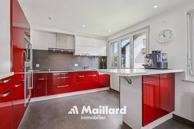 Magnificent duplex in the heart of Terre Sainte (4)
