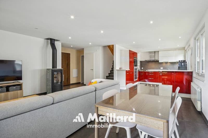 Magnificent duplex in the heart of Terre Sainte (5)