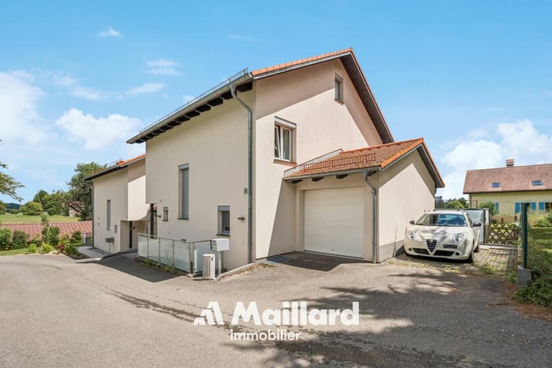 Spacious semi-detached villa with 5.5 rooms (2)