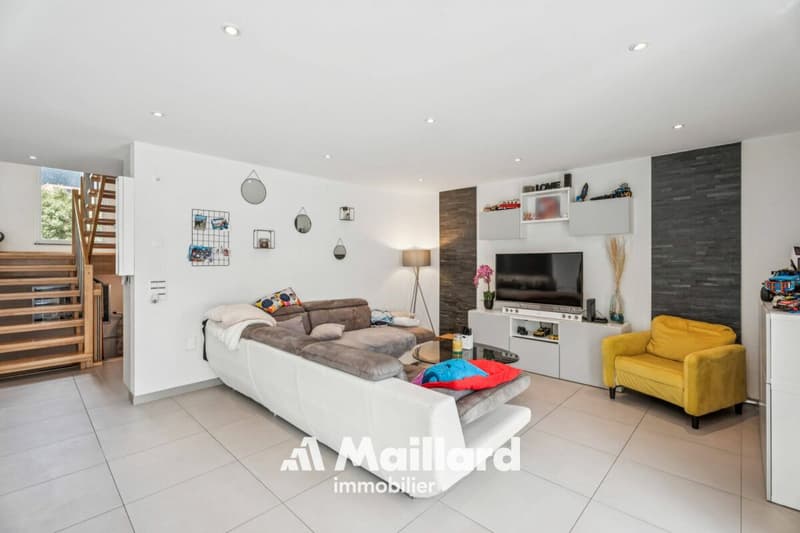 Spacious semi-detached villa with 5.5 rooms (6)