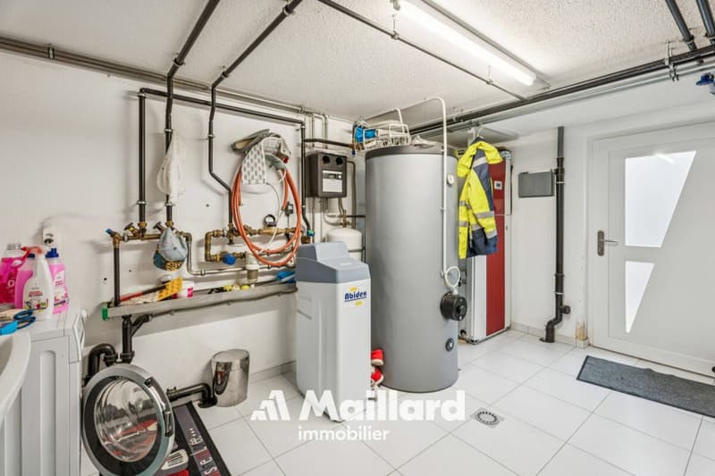 Spacious semi-detached villa with 5.5 rooms (12)