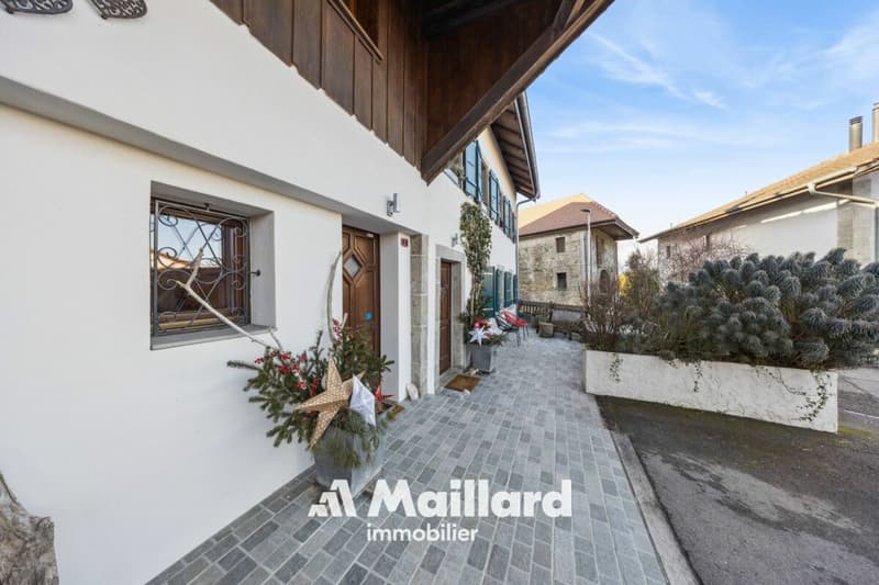 Authentic multi-family farm renovated with taste (14)