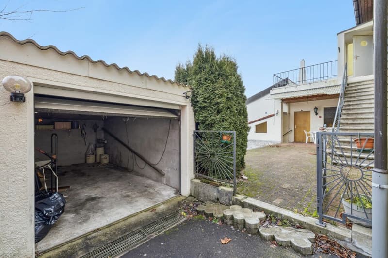7-room house to renovate with great potential (7)
