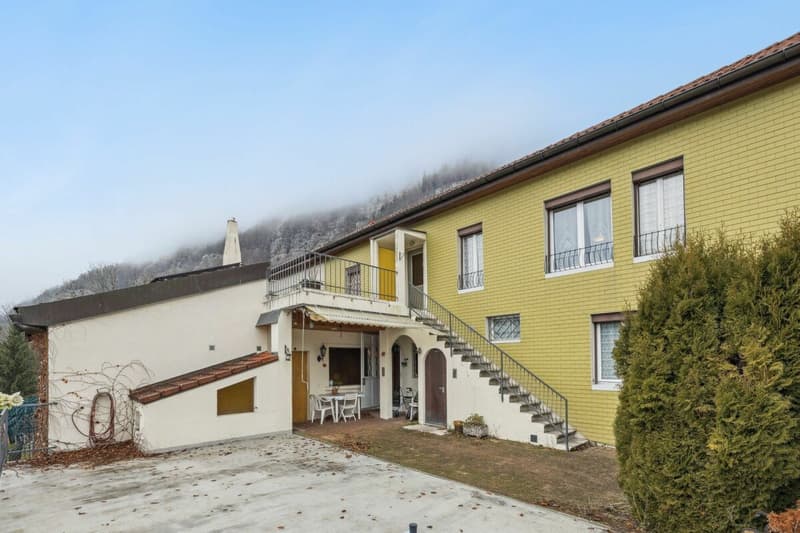 7-room house to renovate with great potential (2)