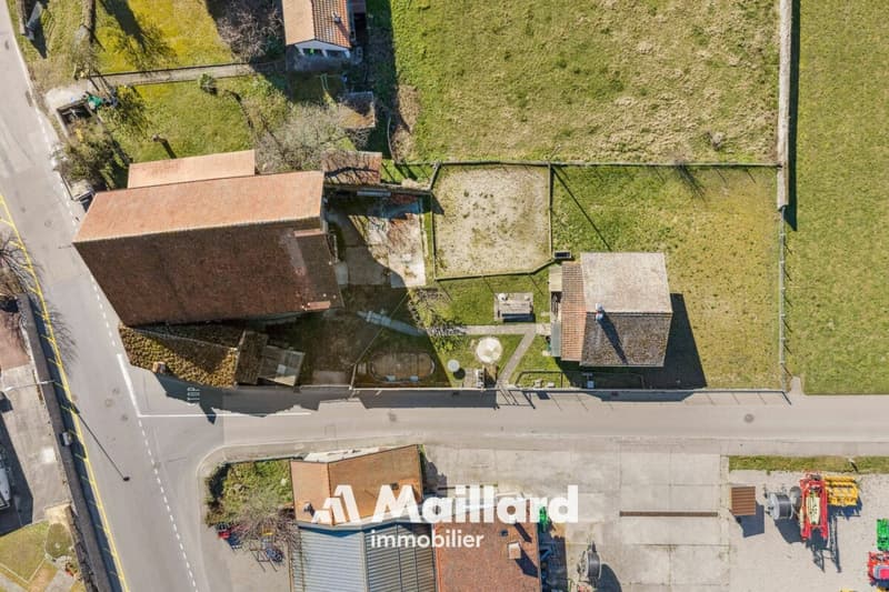 ORBE - Chalet mit 3 Zimmern auf einem 1'400 m² großen Grundstück (3)