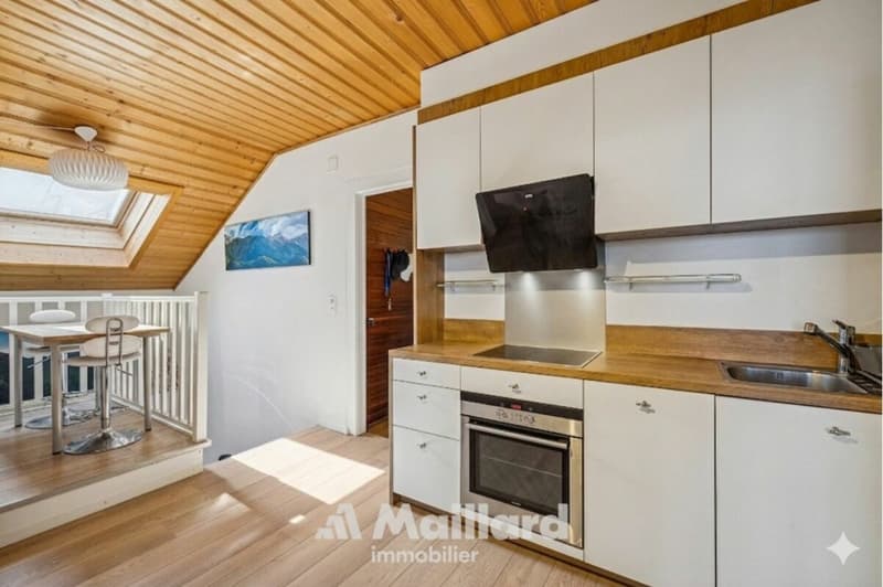 Ambiance cosy pour cet appartement de 3.5 pièces avec vue grandiose! (5)