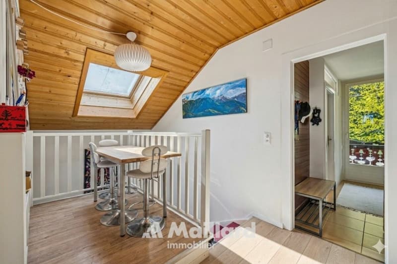 Ambiance cosy pour cet appartement de 3.5 pièces avec vue grandiose! (6)