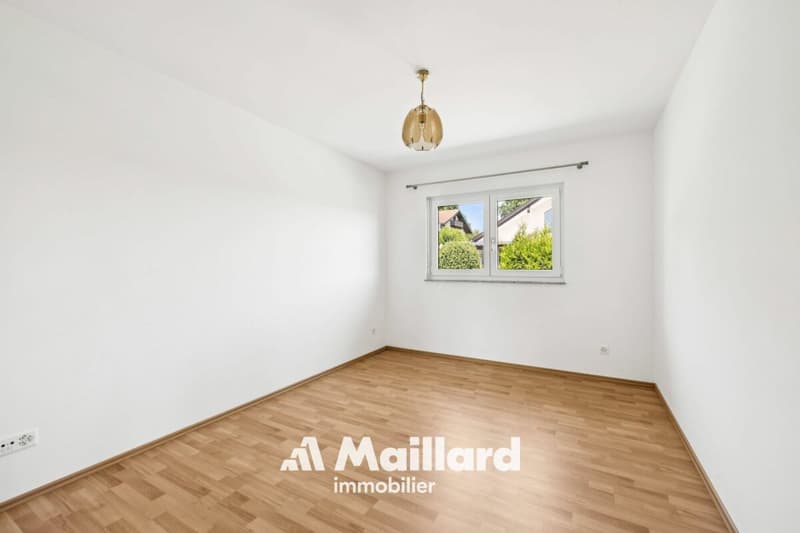 Individual villa with 2 apartments (9)