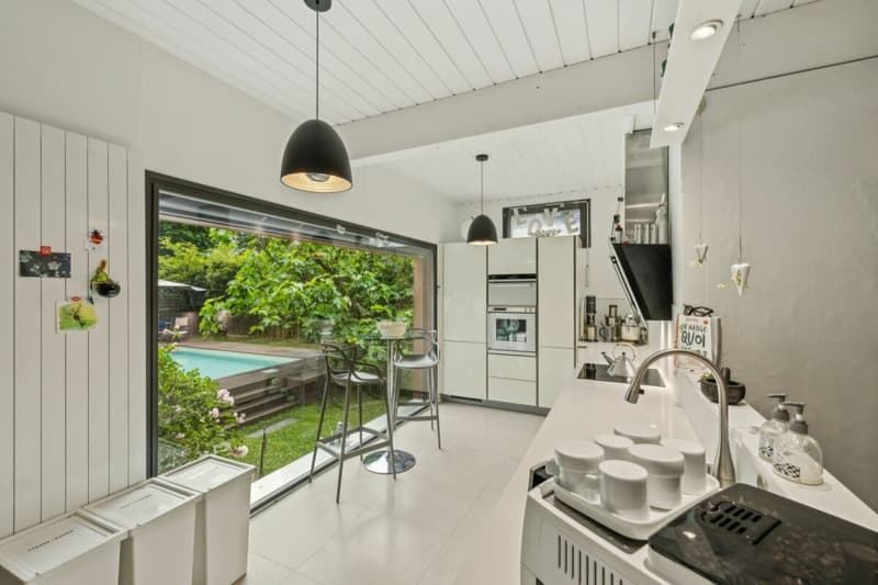 Luxury and nature just two steps from the center - Private contemporary villa in Grand-Lancy (8)