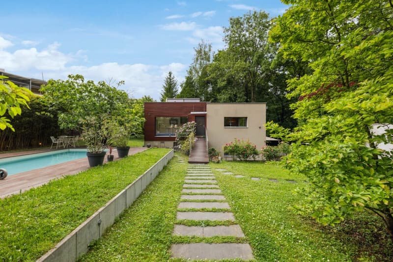 Luxury and nature just two steps from the center - Private contemporary villa in Grand-Lancy (2)