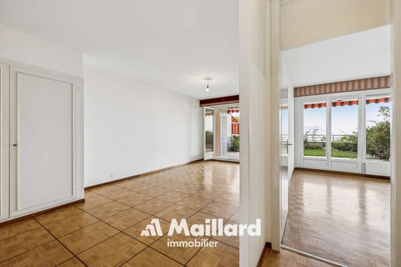 4.5 Zimmer mit großer Terrasse mit Seeblick (4)