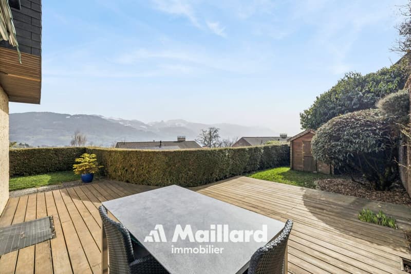 Magnifico appartamento di 6.5 locali con vista panoramica sulle Alpi (3)