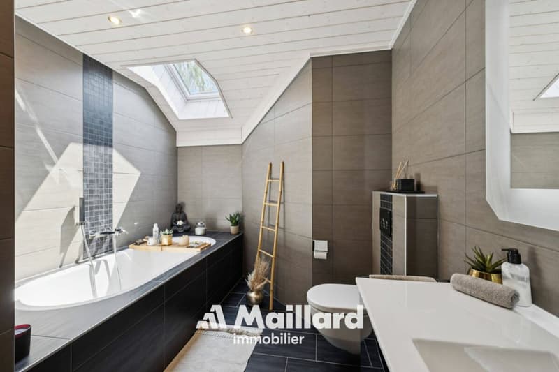 Villa contemporaine avec piscine dans un cadre naturel exceptionnel (12)