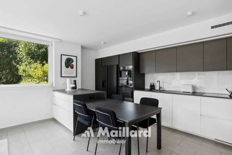 Superbe appartement de 3.5 pièces avec terrasse et vaste jardin privatif à Epalinges (6)
