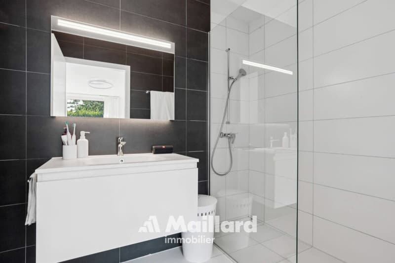 Superbe appartement de 3.5 pièces avec terrasse et vaste jardin privatif à Epalinges (11)