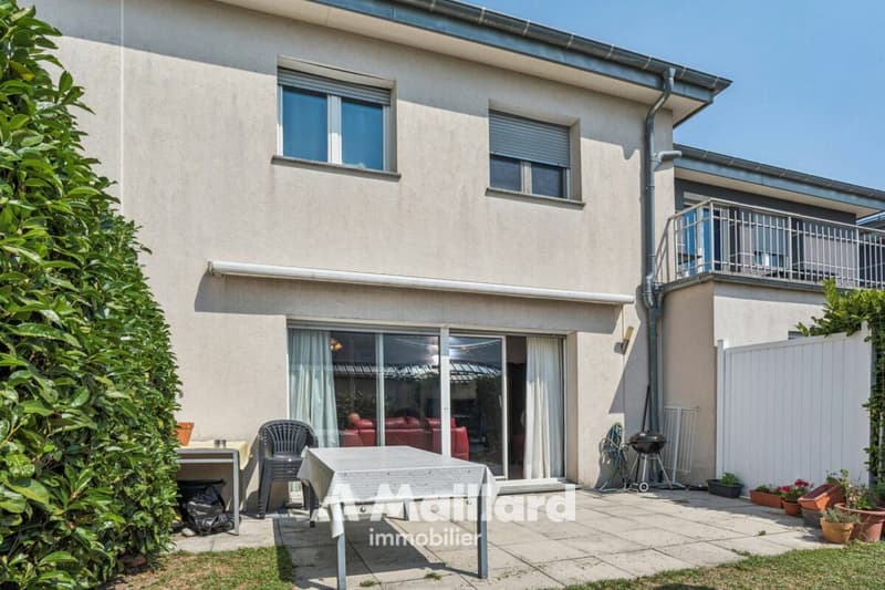 Charmante maison contiguë avec jardin à Perroy (11)