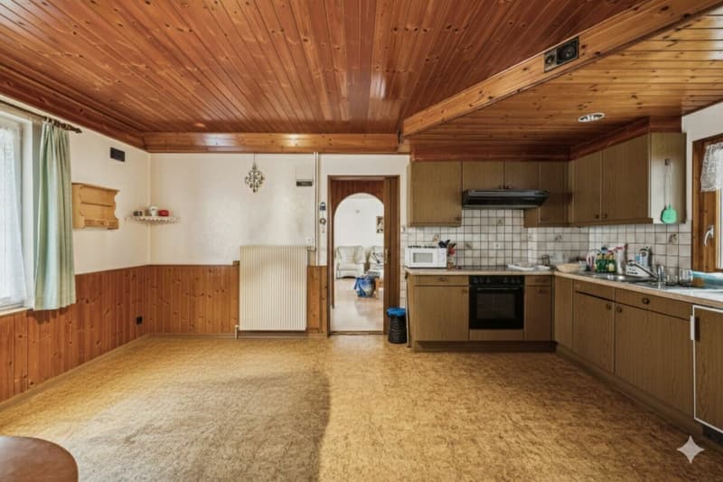 Vallorbe - Maison de 7p. à rénover avec atelier et jardin (5)