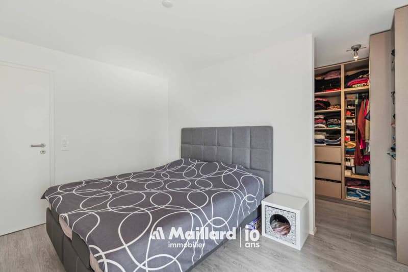 4.5 pièces avec immense terrasse de 60 m² et jardin (11)