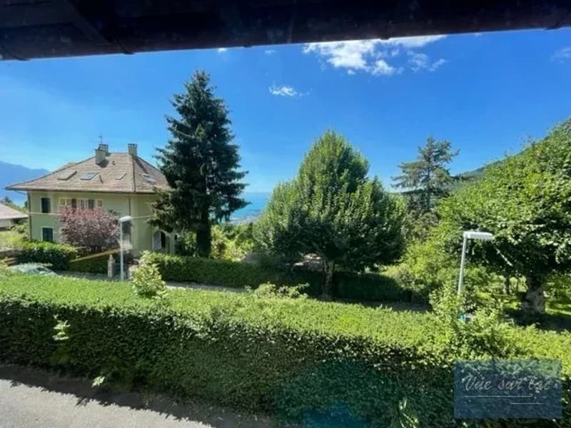 Casa familiare degli anni '60, con vista sul lago. (7)