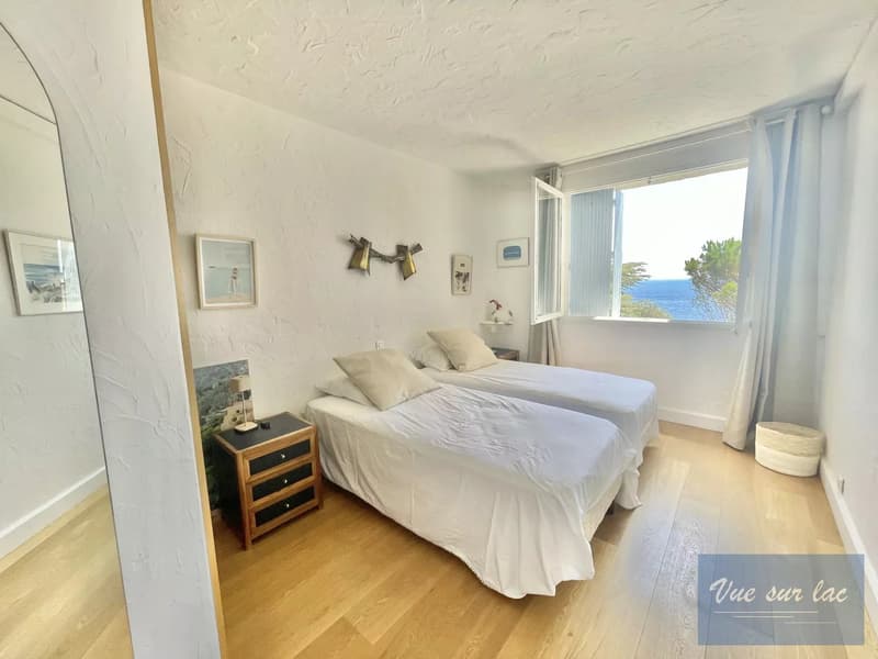 Summer vacation with your feet in the water, apartment in a private residence (12)