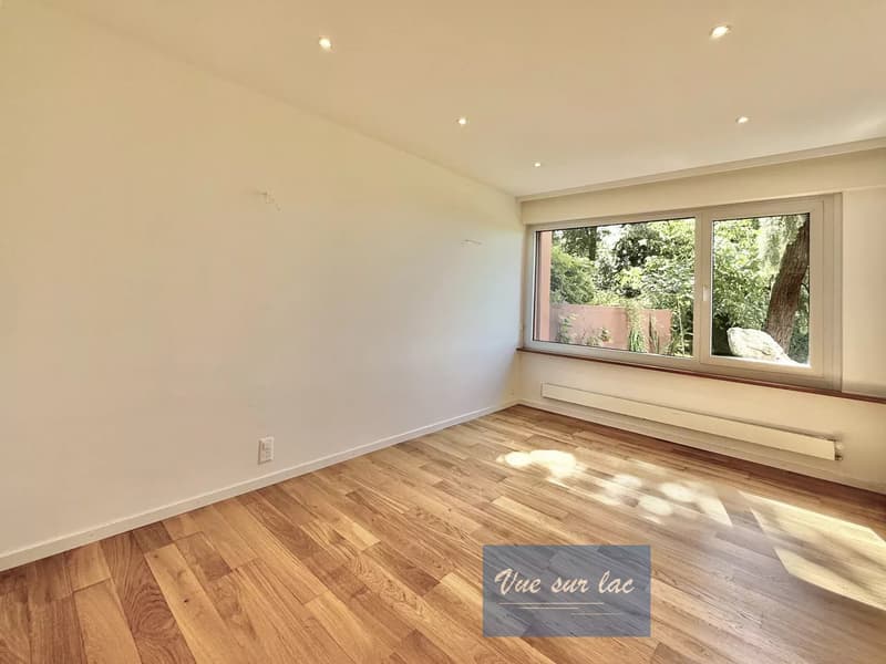 Sublime panoramic renovated house (13)