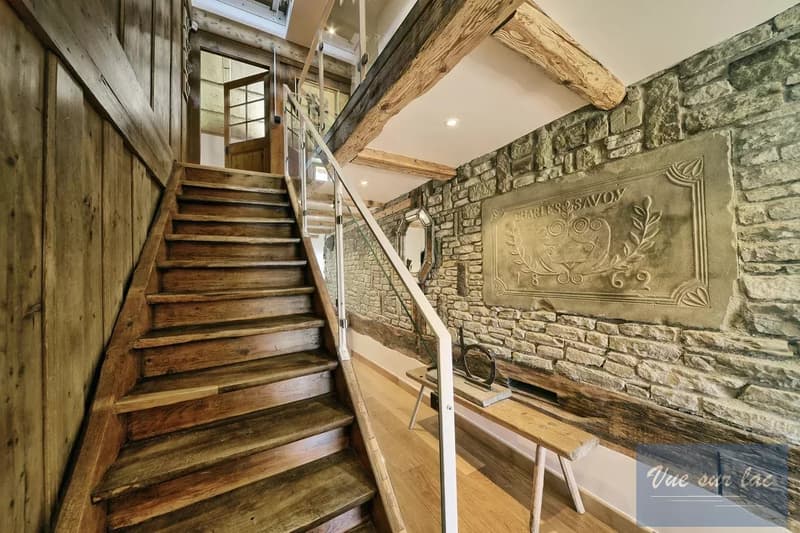Magnificently renovated farm, with 2 horse boxes (11)