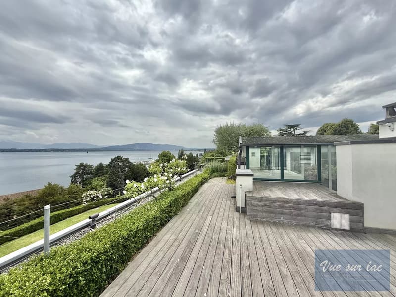 Penthouse di lusso a Tannay, con vista sul lago di Ginevra e le Alpi (13)